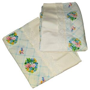 GLORIA VANDERBILT x ATELIER MARTEX 2 Pc Blue Flower Bouquet Bird  Pillowcases